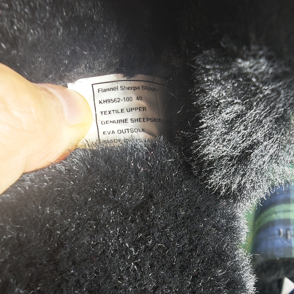 KITH Flannel Sherpa Slippers - Picture 5 of 5